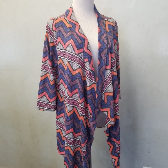 Flamingo Urban ( Urban Outfitter) cardigan (BB-8) - Picture 2 of 7